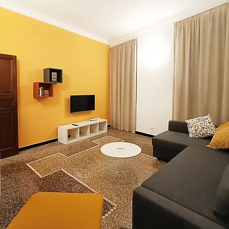 Ravecca Corner Centro Citta' *