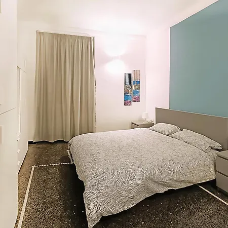 Ravecca Corner Centro Citta' * Γένοβα