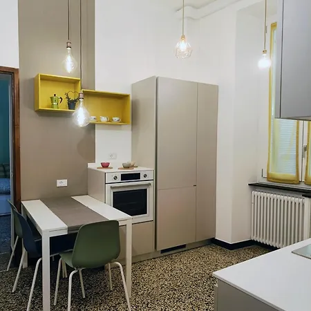 Ravecca Corner Centro Citta' * Γένοβα