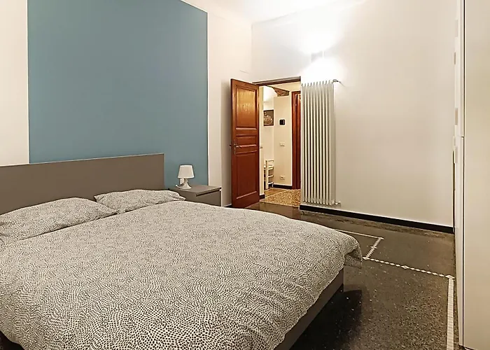 Ravecca Corner Centro Citta' Генуя