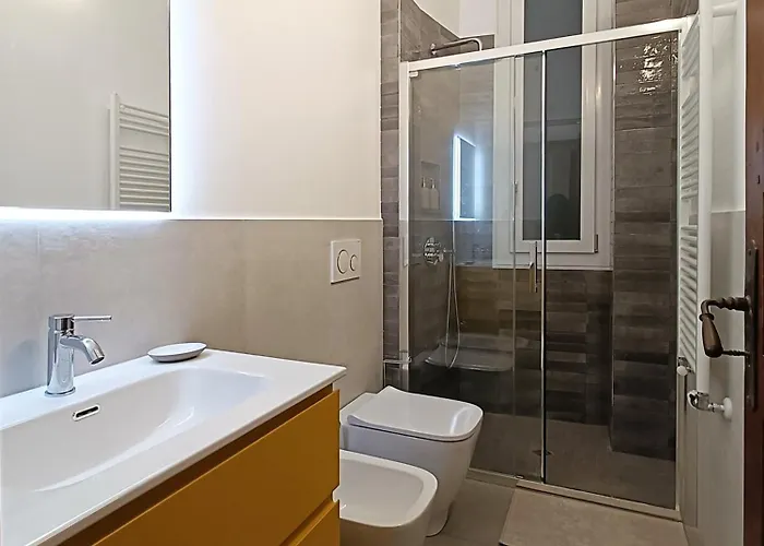 Ravecca Corner Centro Citta' * Genua