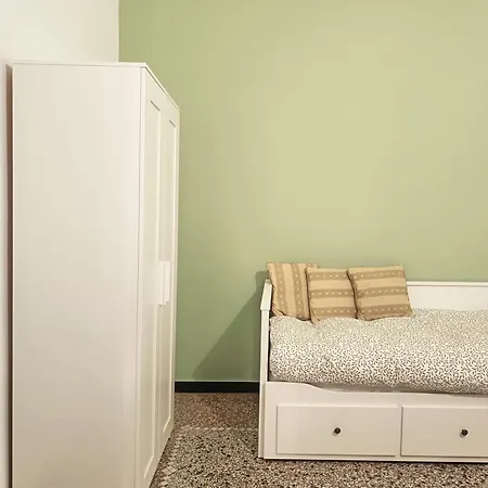 Ravecca Corner Centro Citta' Cenova