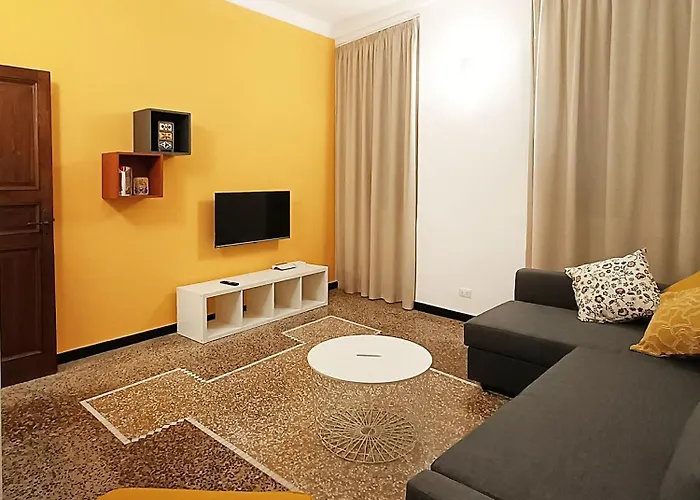 Ravecca Corner Centro Citta' *